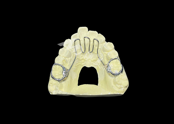 Tongbedden Orthodontieapparaat dat wordt gebruikt om problemen met de tong te behandelen en te helpen bij de juiste tandbalans